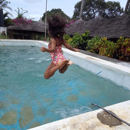 Travellers Inn Resort Malindi Kijiwetanga ภายนอก รูปภาพ