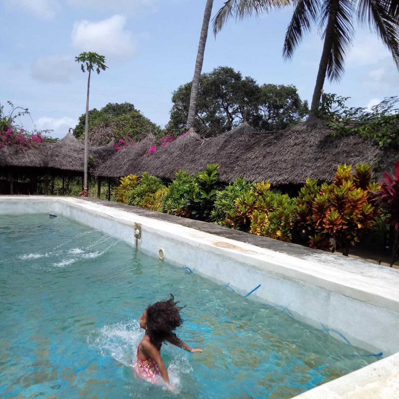 Travellers Inn Resort Malindi Kijiwetanga ภายนอก รูปภาพ