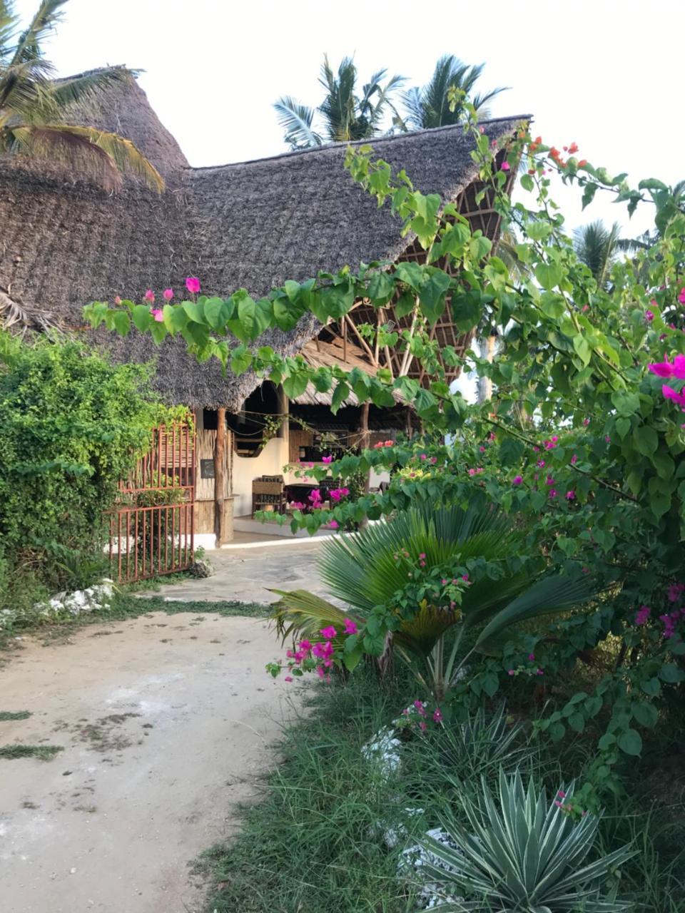 Travellers Inn Resort Malindi Kijiwetanga ภายนอก รูปภาพ