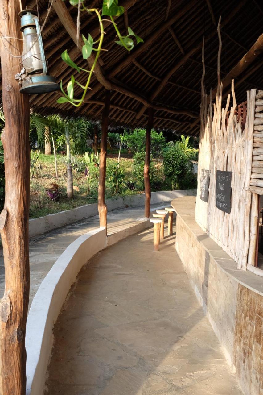 Travellers Inn Resort Malindi Kijiwetanga ภายนอก รูปภาพ