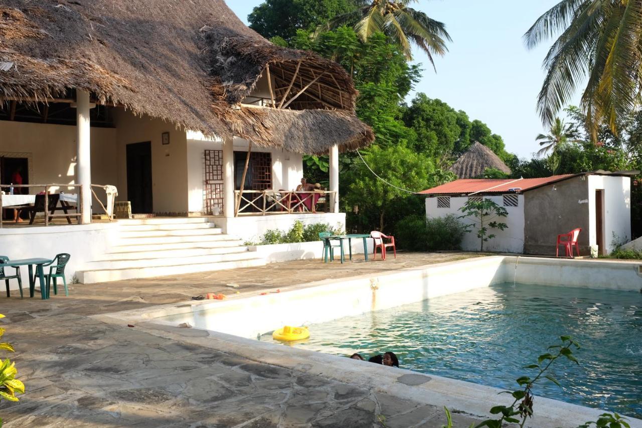 Travellers Inn Resort Malindi Kijiwetanga ภายนอก รูปภาพ