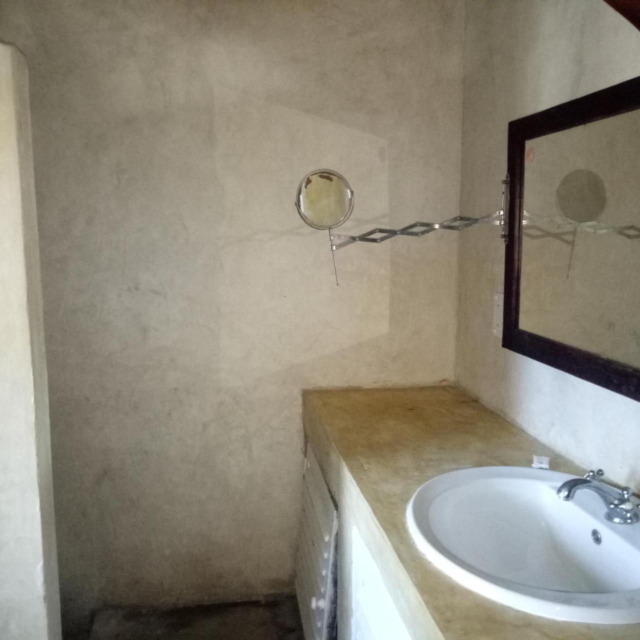 Travellers Inn Resort Malindi Kijiwetanga ภายนอก รูปภาพ